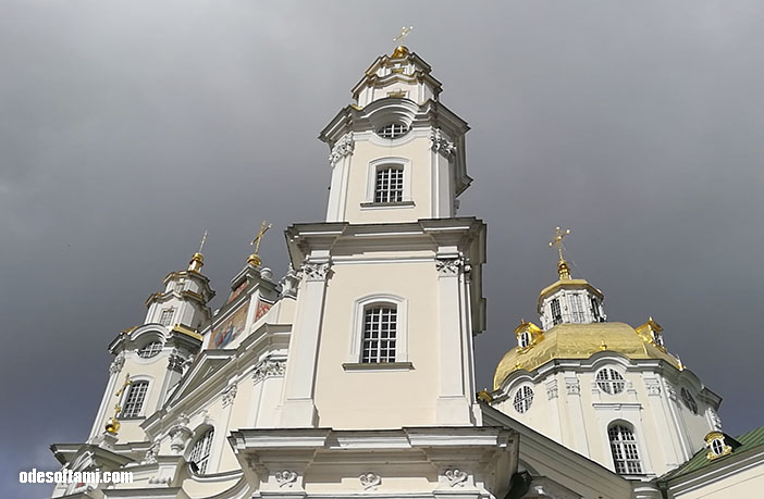 Главный храм в Свято-Успенская Почаевская Лавра - odesoftami.com