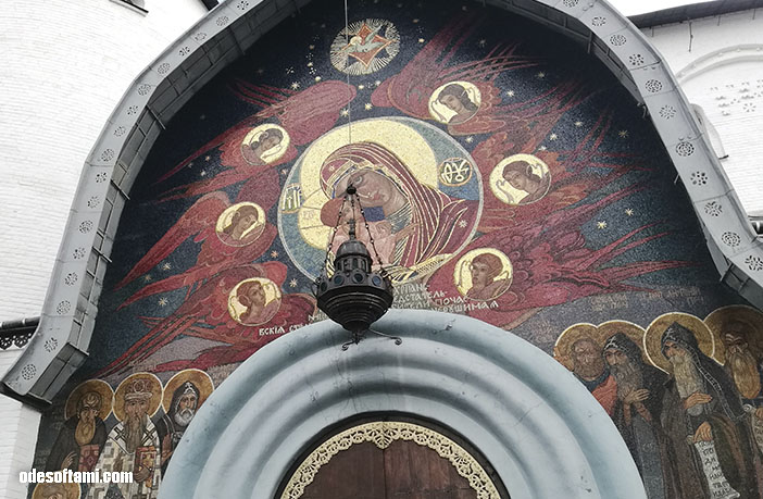 Солнечное утро в Свято-Успенская Почаевская Лавра | Фото 06- odesoftami.com