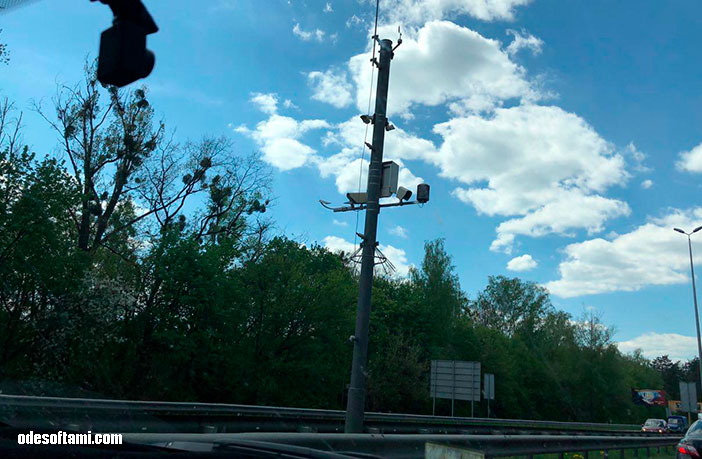Радар на трассе возле Житомира. Автопутешествие из Киева во Львов, Украина - odesoftami.com 