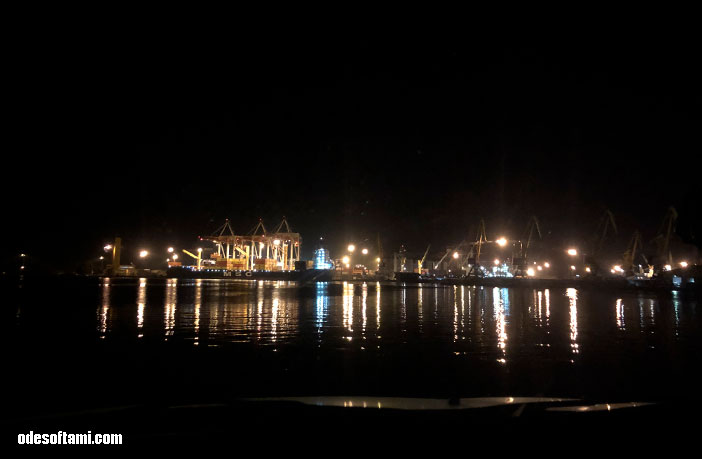 Вид на Порт Одесса - odesoftami.com