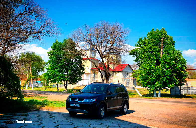 ADI возле Нейбург или Лютеранская кирха в селе Новоградовка, Одесская область - odesoftami.com