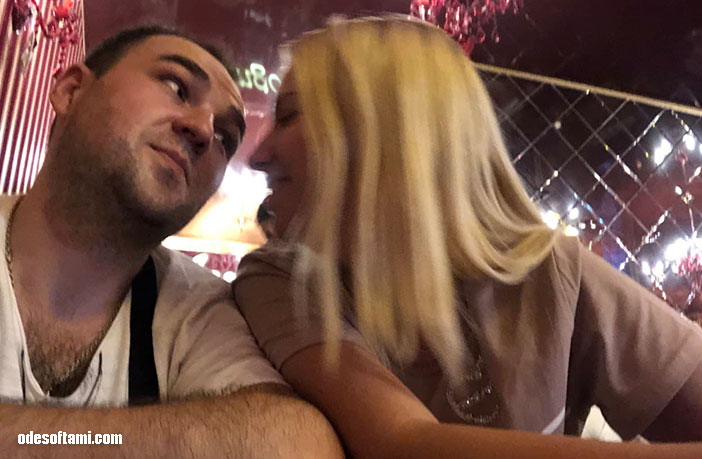 Анна Кушнерова и Денис Алексеенко в суши Манго на Французком бульваре - odesoftami.com