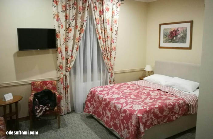 Фотографии моего номера в Premier Hotel Pochaiv 2017 - odesoftami.com
