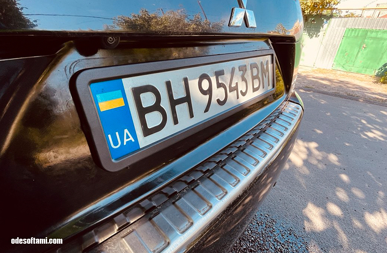 Рамки на госномера РНС-75055 Vitol черные с сеткой Mitsubishi Outlander XL ADI - odesoftami.com