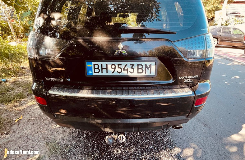 Рамки на госномера РНС-75055 Vitol черные с сеткой Mitsubishi Outlander XL BH9543BM - odesoftami.com