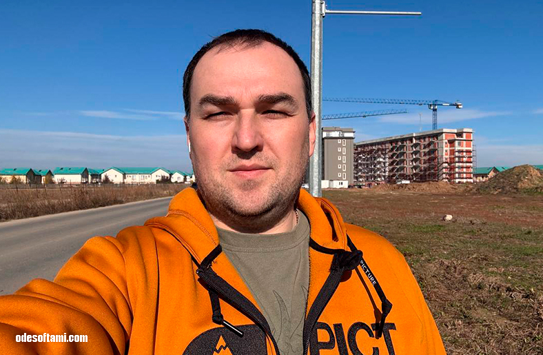 Денис Алексеенко в Cosmopolis Romania - odesoftami.com