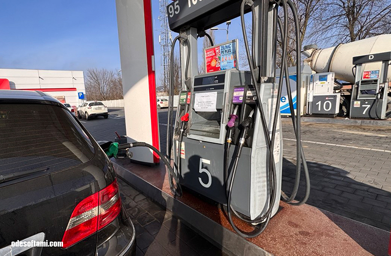 Плоешти качает нефть, но заправляться всё равно лучше заранее — балканский парадокс в одном кадре - odesoftami.com