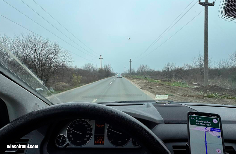 По пути в монастырь Pasărea по трассе DN100 в сторону Găneasa - odesoftami.com