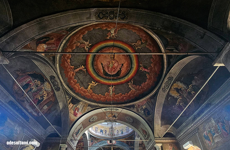 Центральные аналойные иконы в храме и фото свода - odesoftami.com