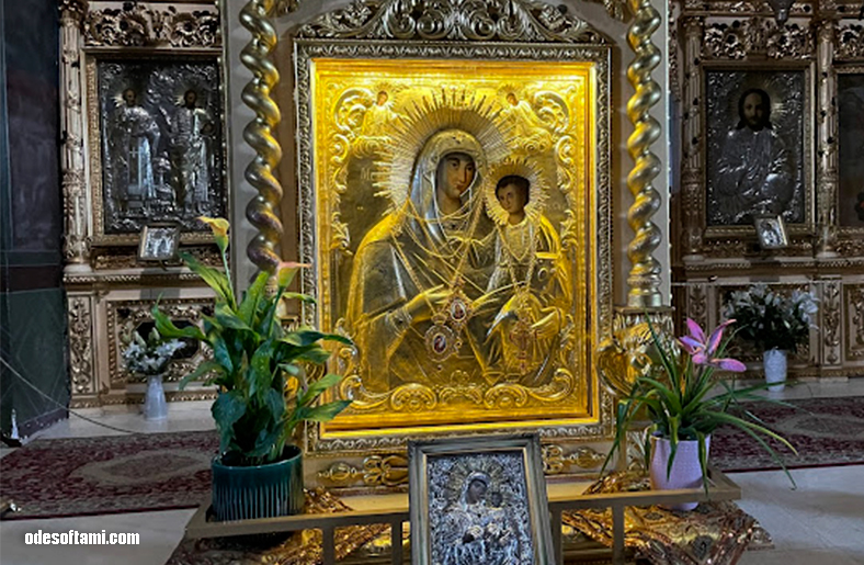 Афонская чудотворная икона Божией Матери «Maica Domnului Prodromița» в монастыре Pasărea - odesoftami.com