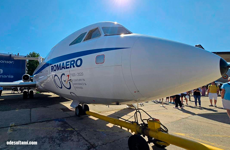 Исторический самолёт ROMBAC 1-11 на статической выставке BIAS 2026 в Бухаресте - odesoftami.com