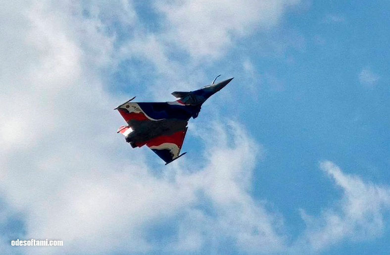 французский истребитель Dassault Rafale Solo Display на BIAS 2026 в Бухаресте - odesoftami.com