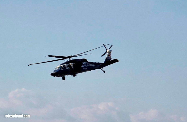 румынский вертолёт S-70M Black Hawk во время тактической демонстрации BIAS - odesoftami.com